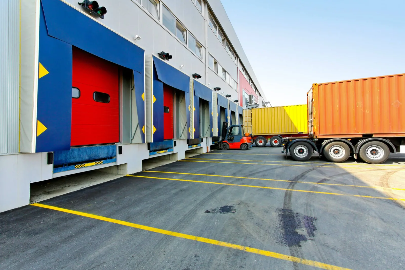 Commercial Roofing for Cambridge Logistics and 3PL Operators Commercial Roofing for Cambridge Logistics and 3PL Operators